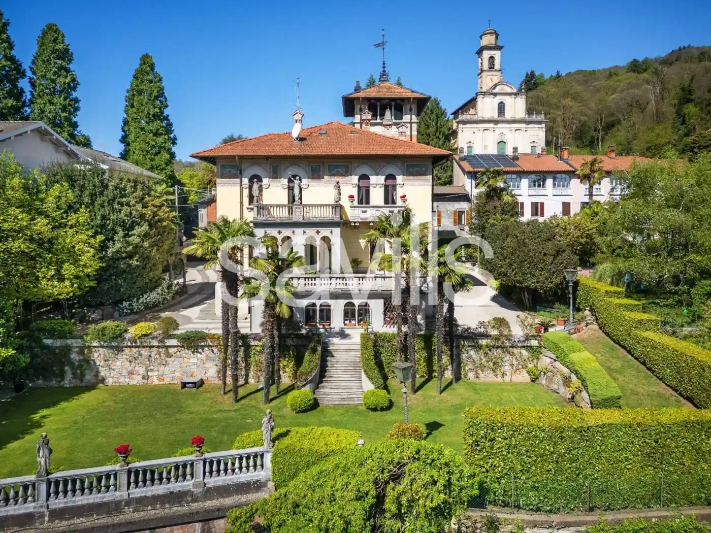 Villa in vendita a Marchirolo