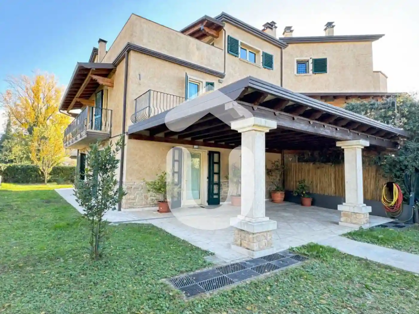 Villa - foto 2