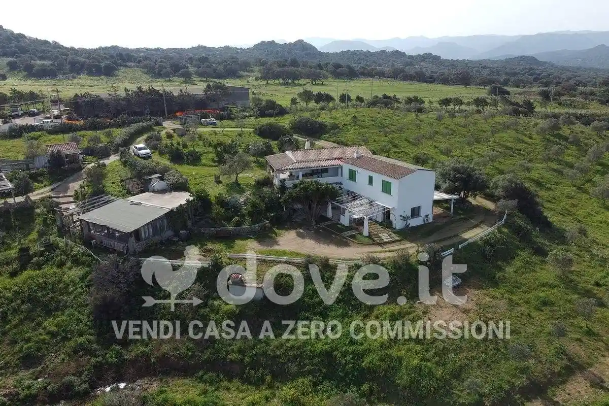 Villa in vendita a Olbia