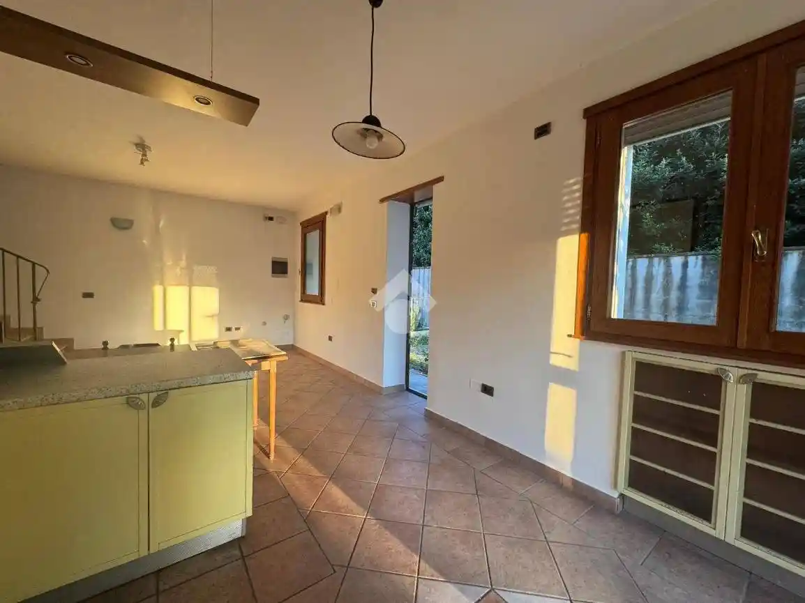 Villa in vendita a Due Carrare