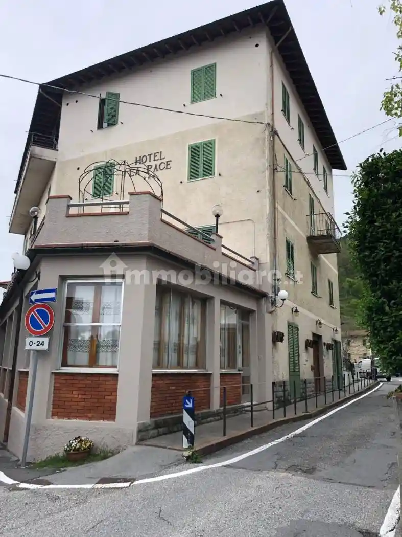 Palazzo - Edificio in vendita a San Marcello Piteglio