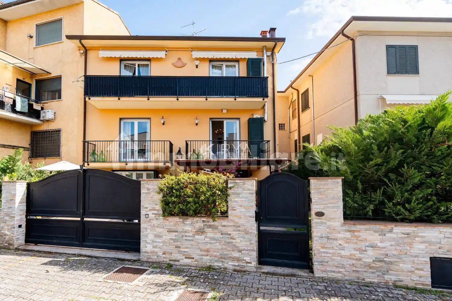 Palazzo - Edificio in vendita a Massarosa