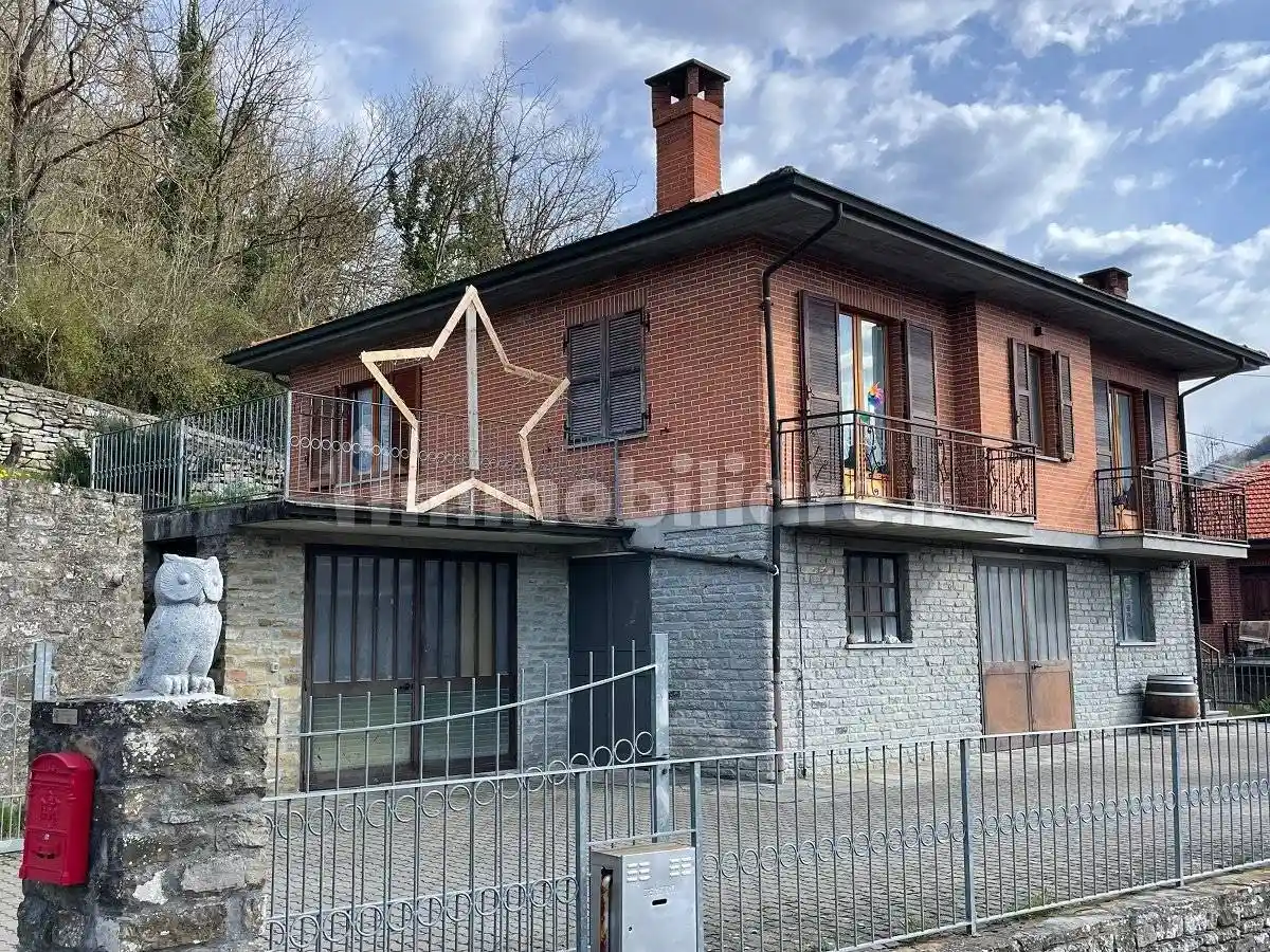 Villa in vendita a Cortemilia