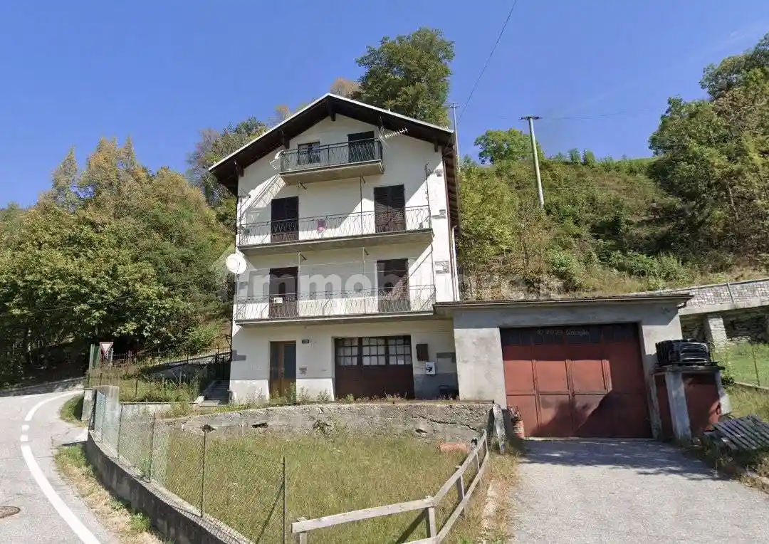 Appartamento in vendita a Craveggia