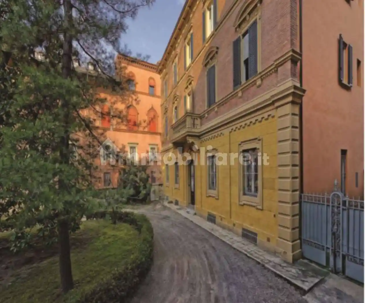 Appartamento in affitto a Bologna