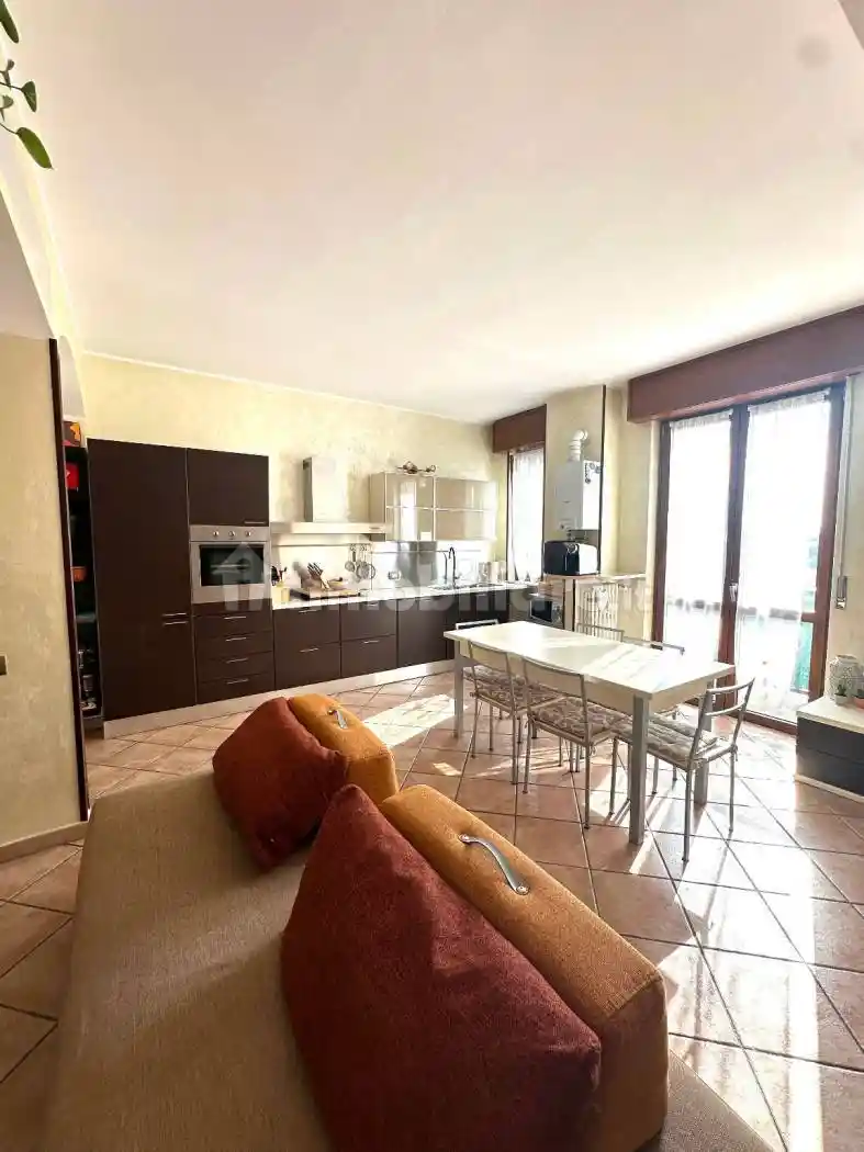 Appartamento in vendita a Bernareggio