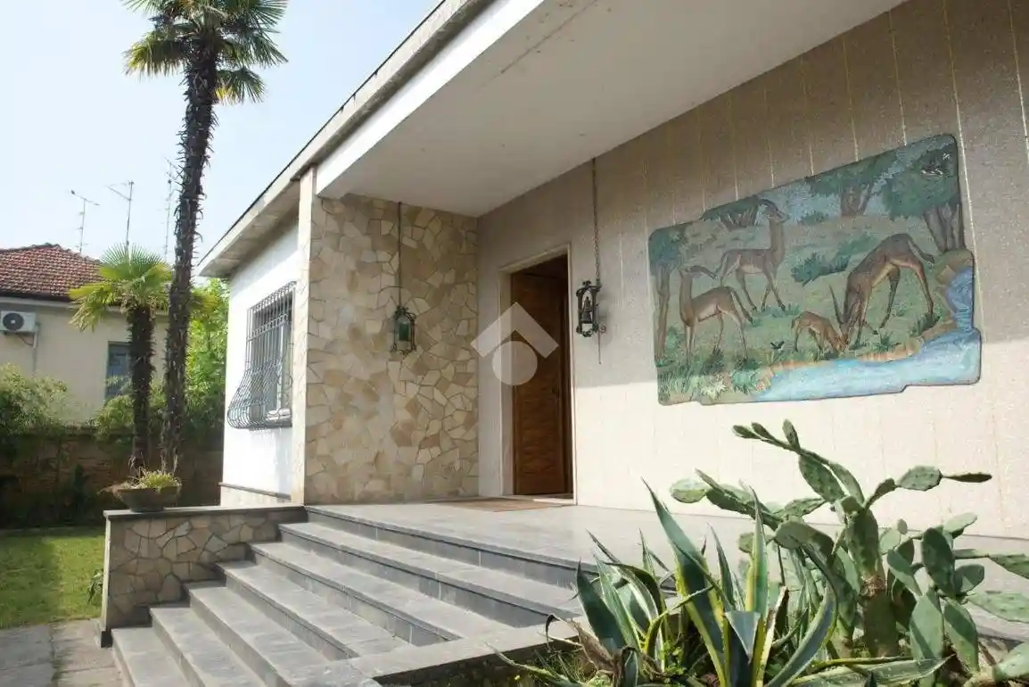 Villa in vendita a Vigevano