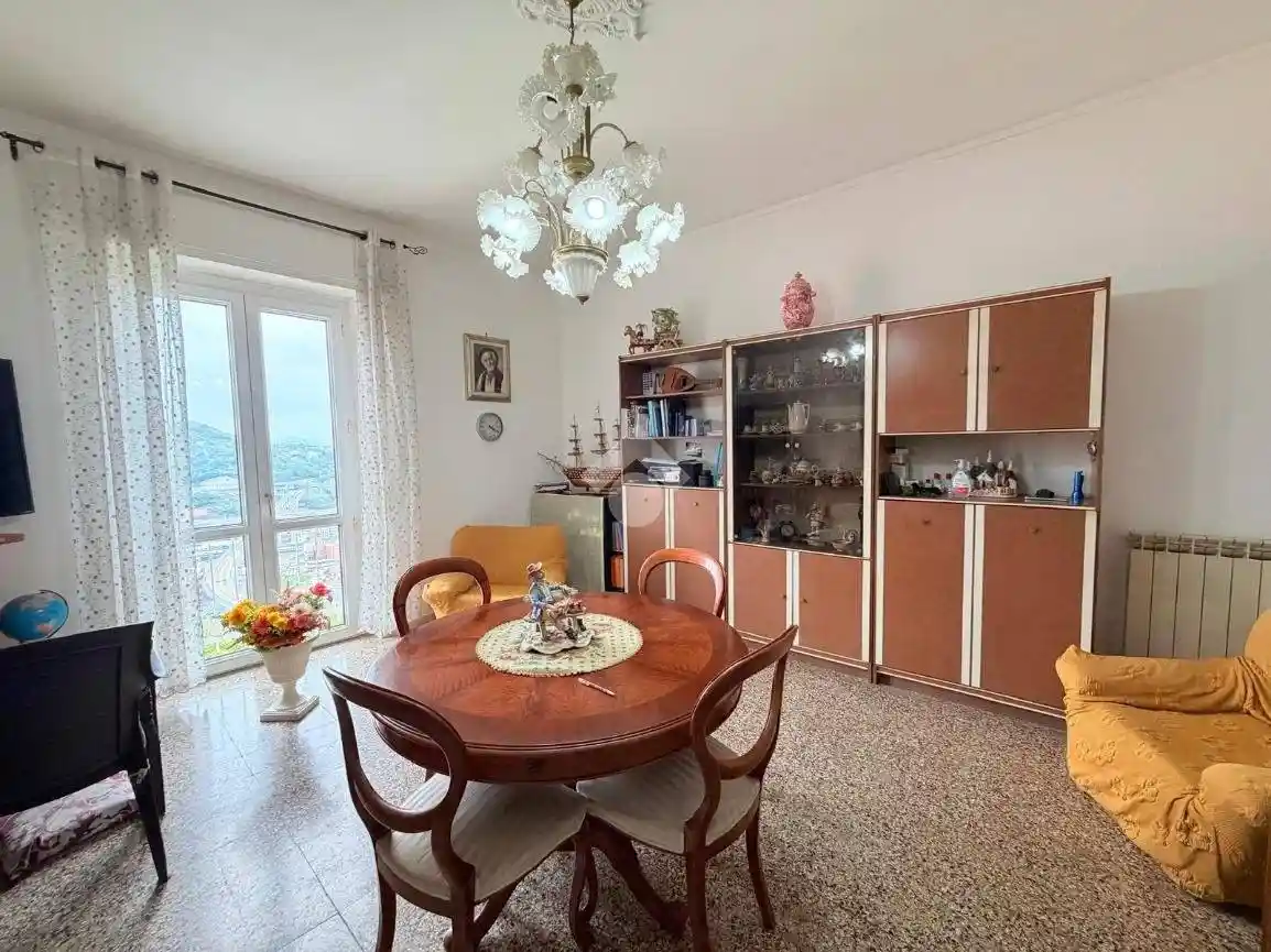 Appartamento in vendita a Genova