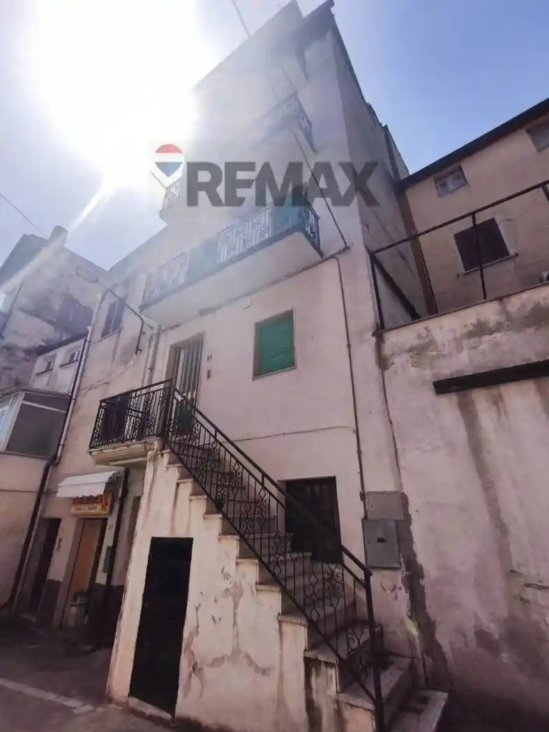 Casa indipendente in vendita a Roggiano Gravina