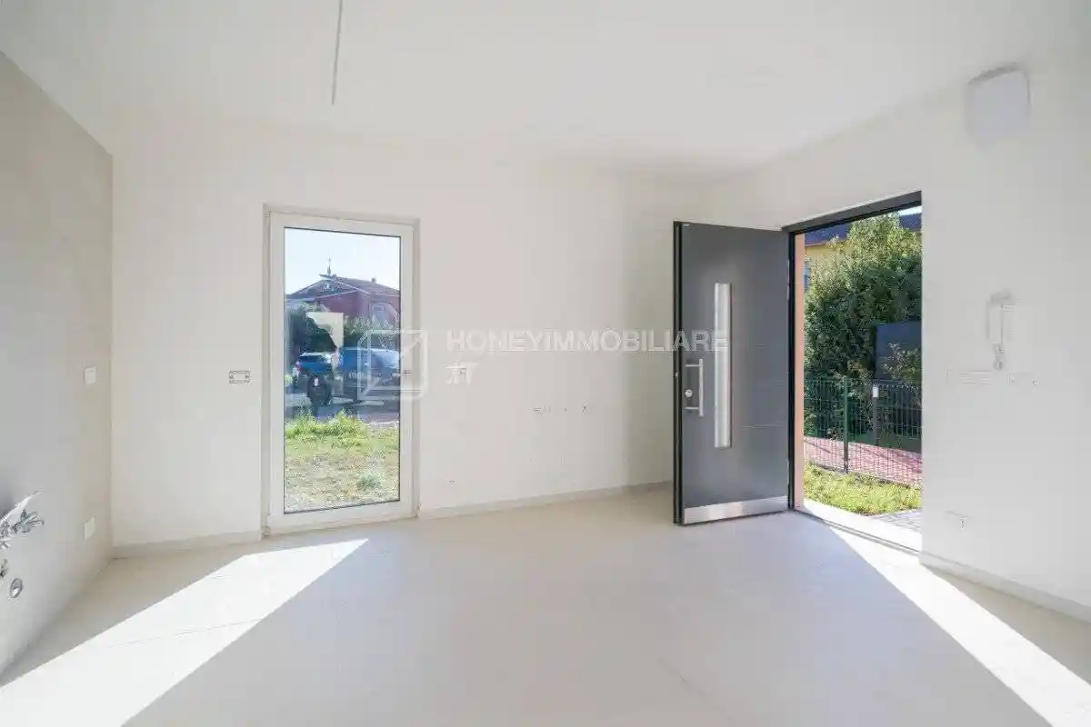 Appartamento in vendita a Sarzana