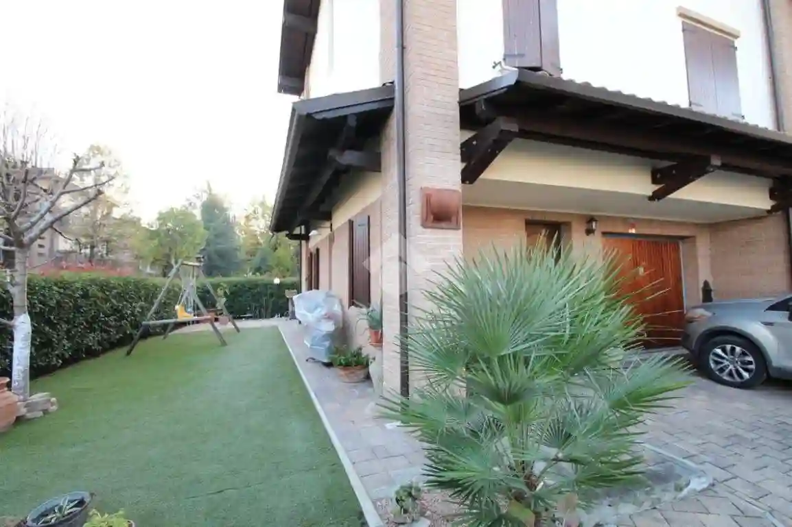 Villetta a schiera - foto 2