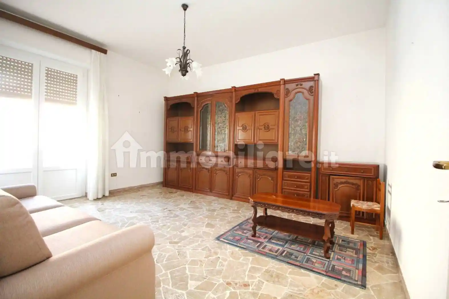 Appartamento in vendita a Gorla Minore