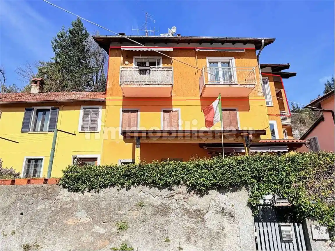 Casa indipendente in vendita a Luino