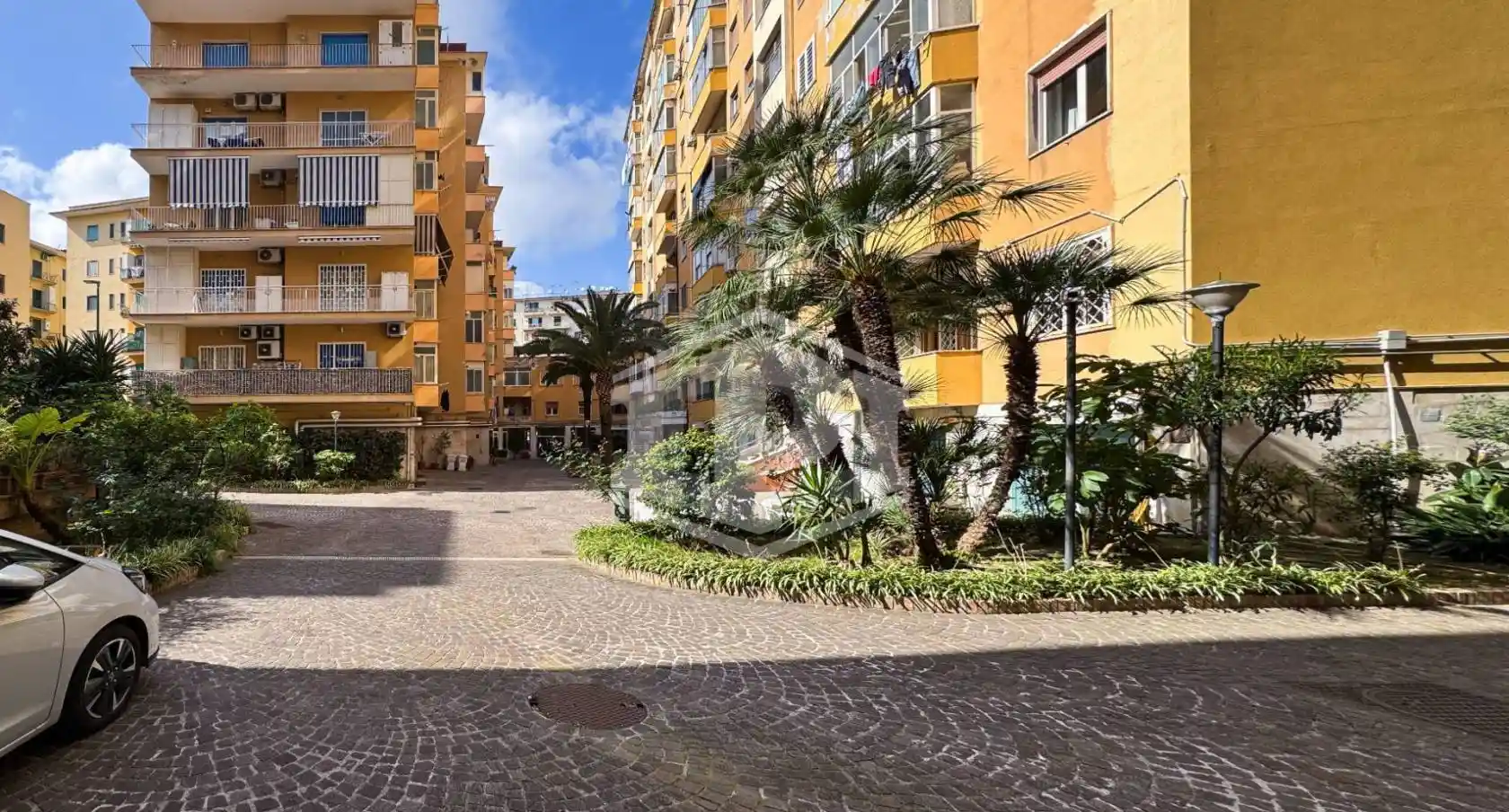 Appartamento in vendita a Napoli