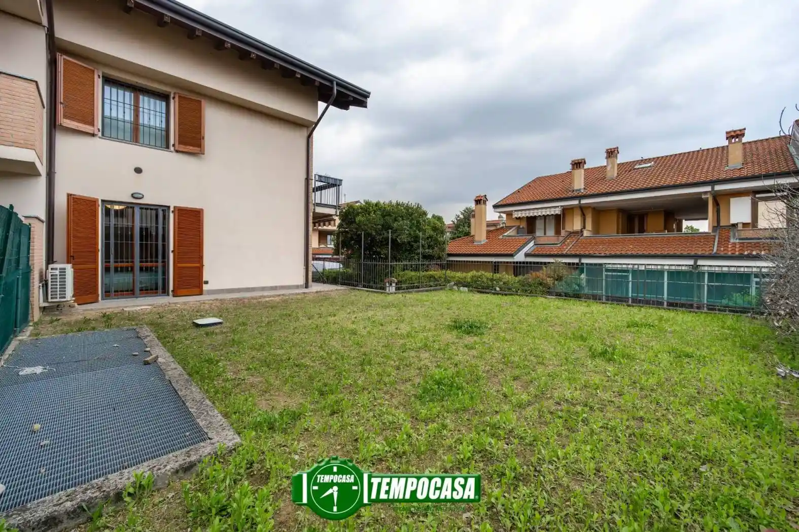 Appartamento in vendita a Trezzano Rosa