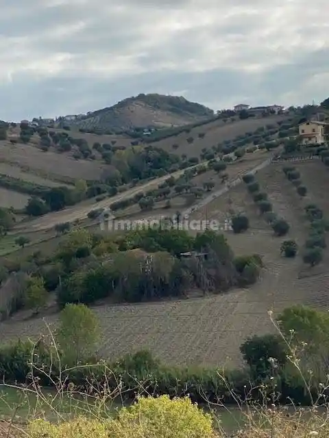 Rustico - Casale in vendita a Tortoreto