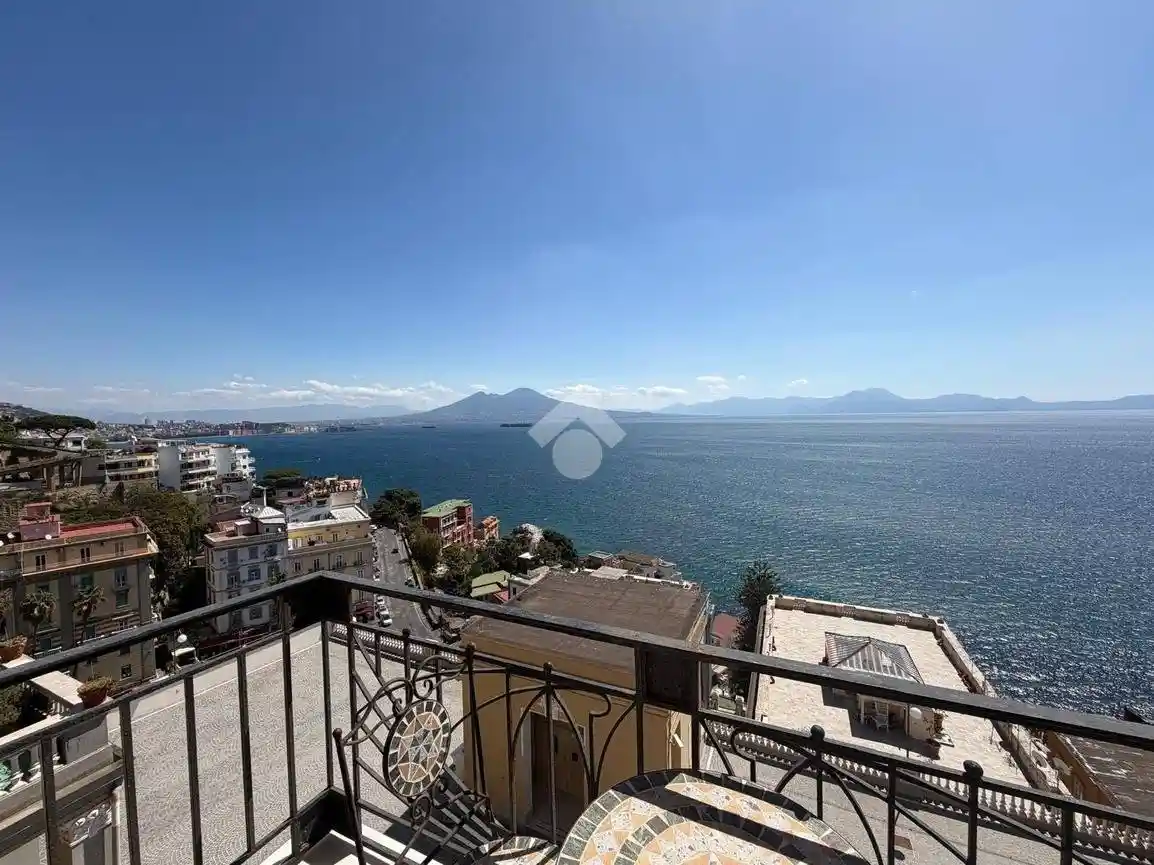 Appartamento in affitto a Napoli