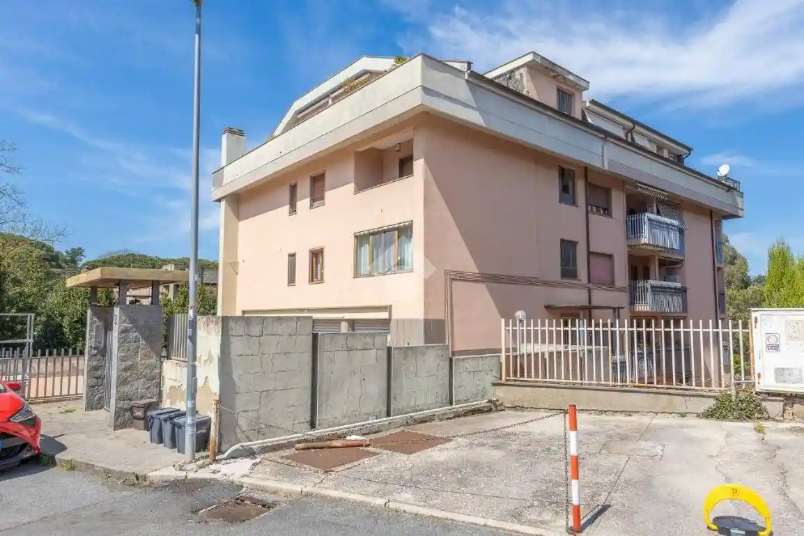 Appartamento in vendita a Ariccia