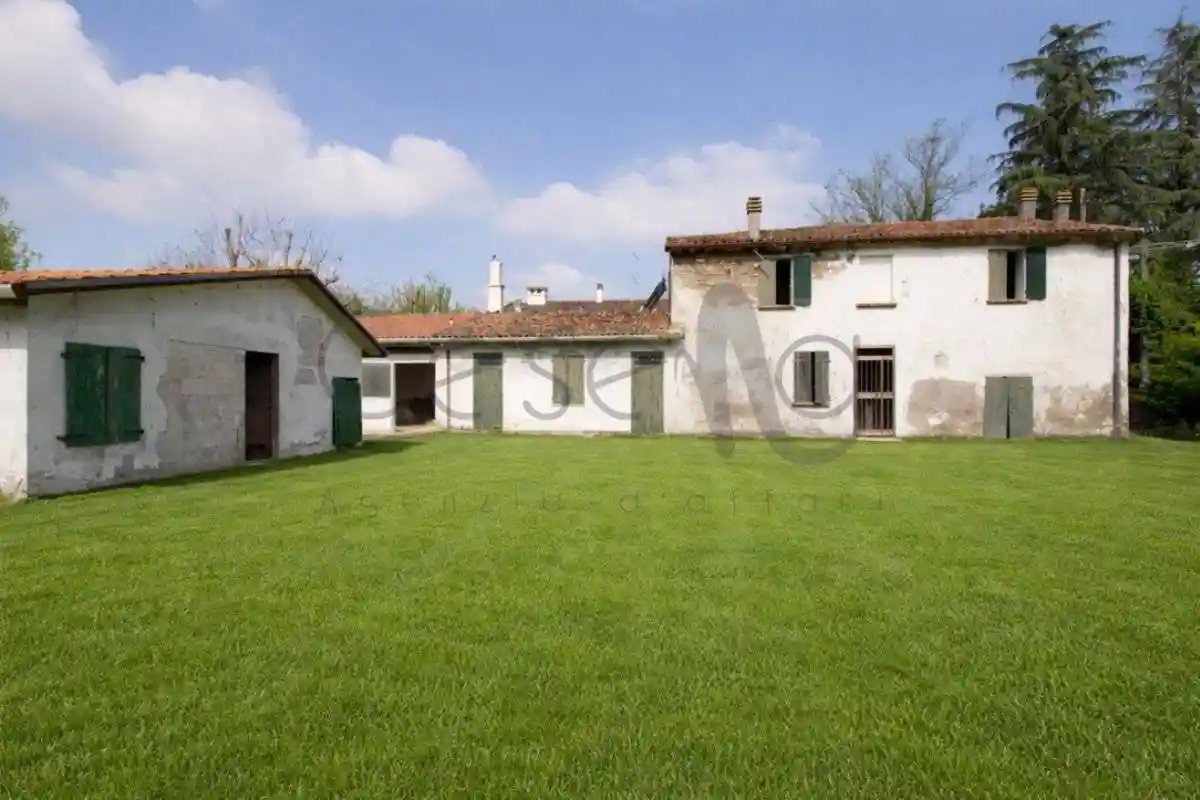 Rustico - Casale in vendita a Cesena