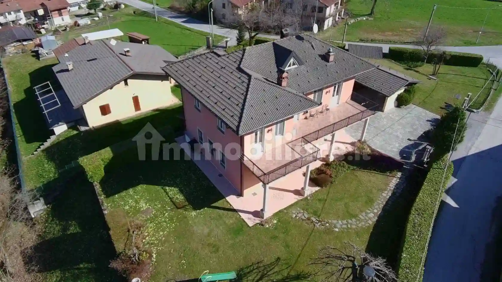 Villa - foto 2