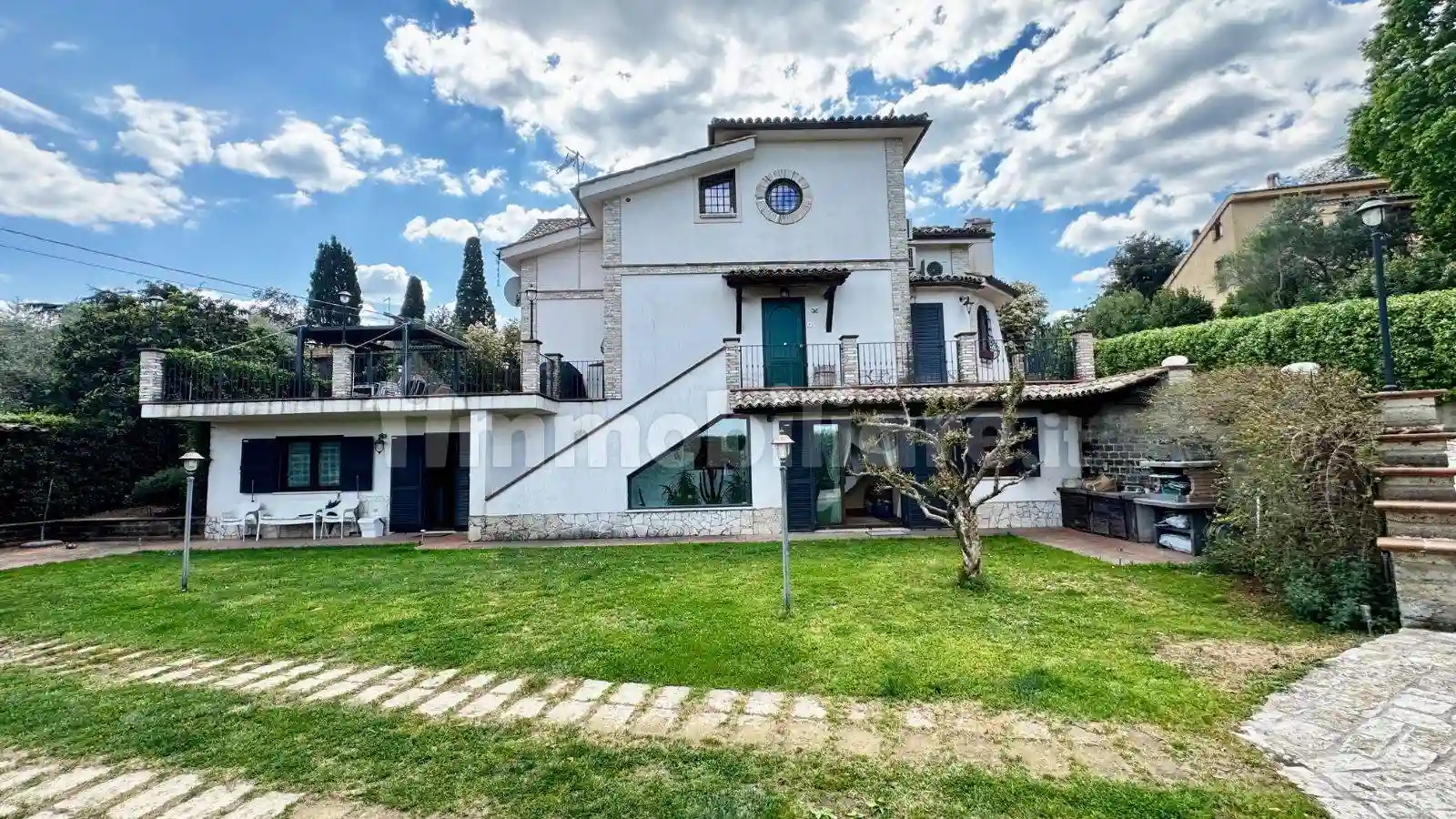 Villa - foto 2