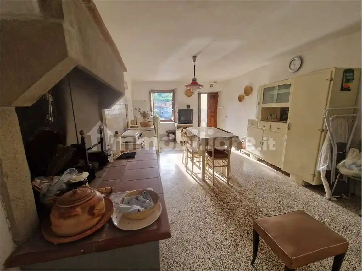 Appartamento in vendita a Subbiano