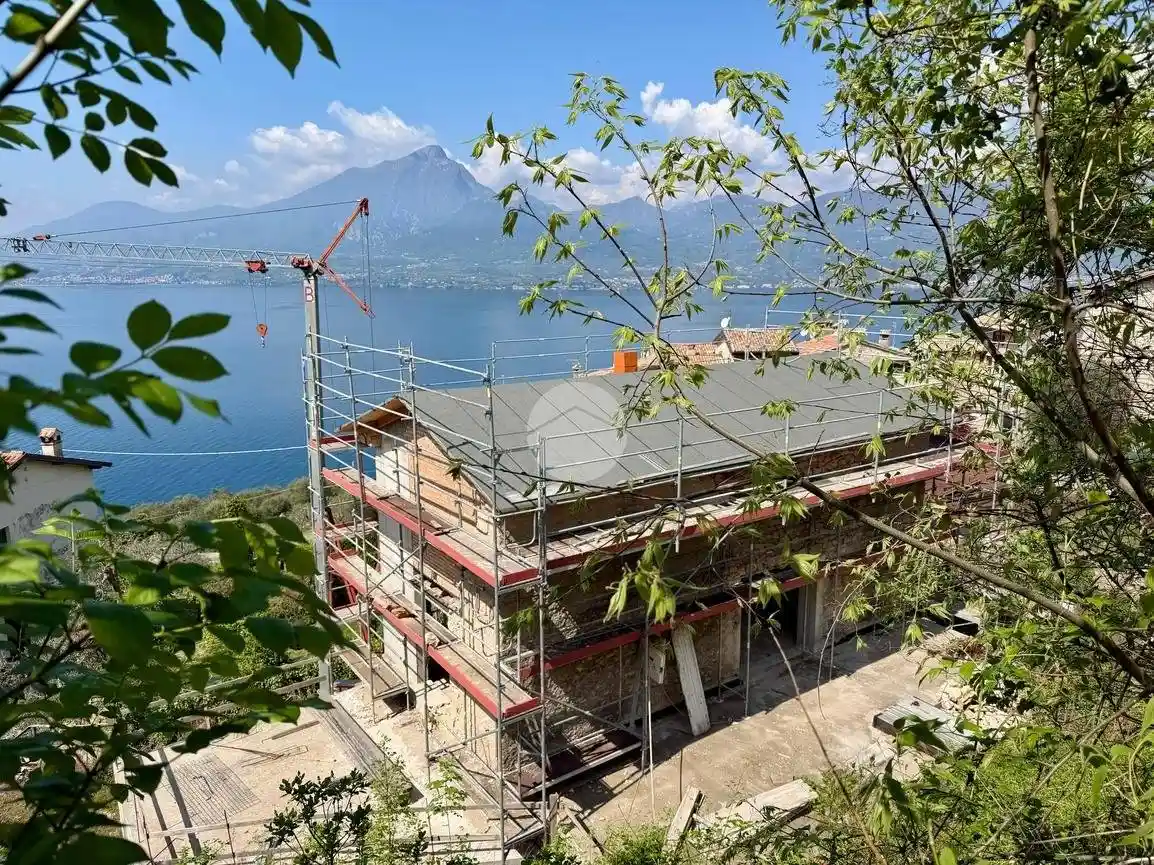 Rustico - Casale in vendita a Torri del Benaco