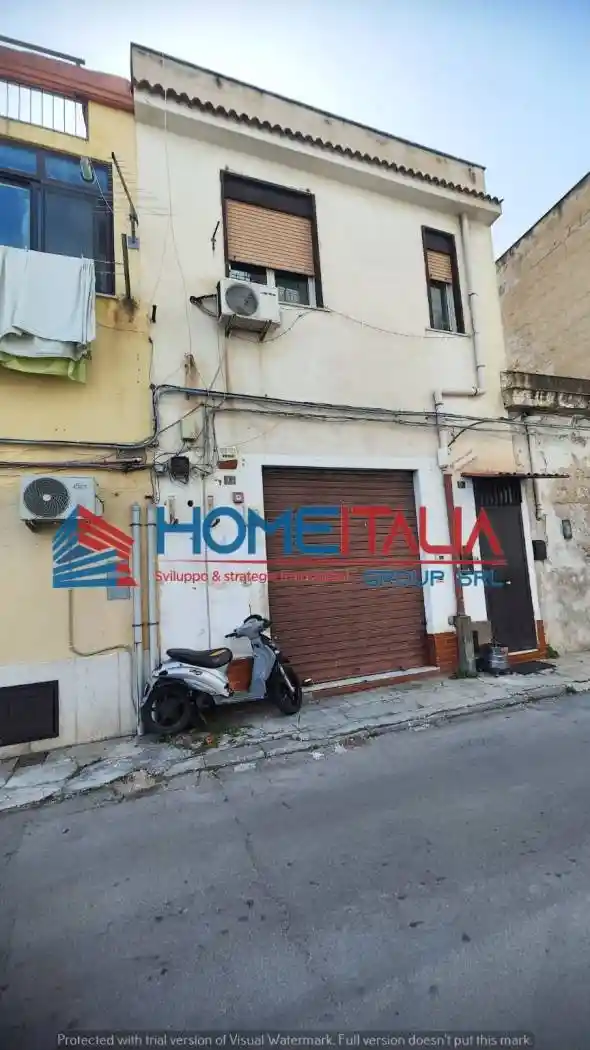 Palazzo - Edificio in vendita a Palermo