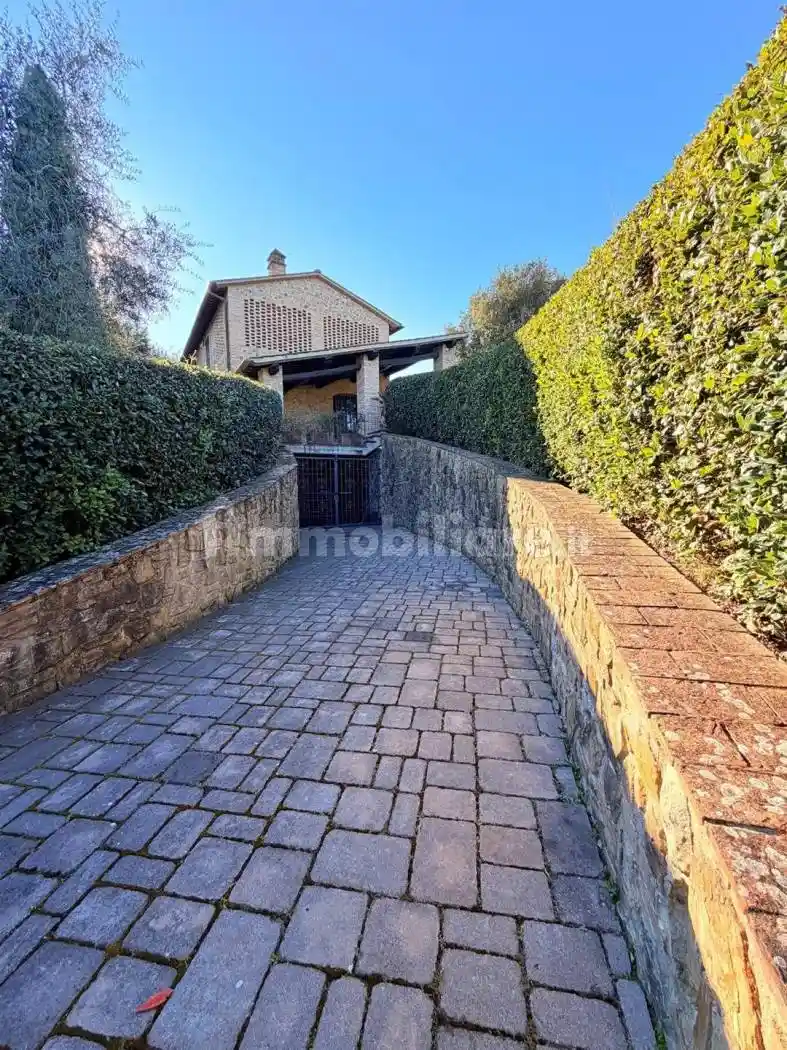 Villa in vendita a Gambassi Terme