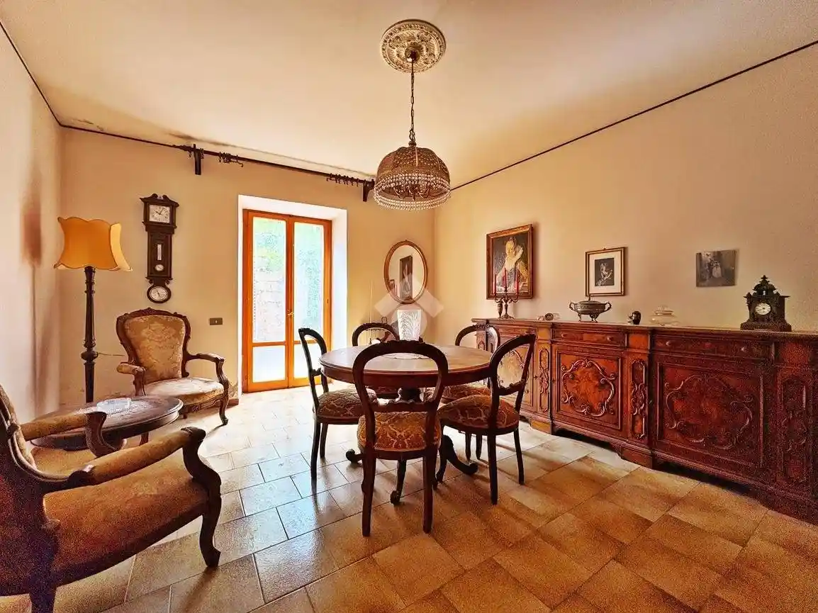 Casa indipendente in vendita a Fossato di Vico