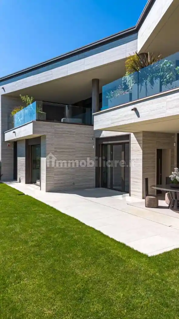 Villa in vendita a Burago di Molgora