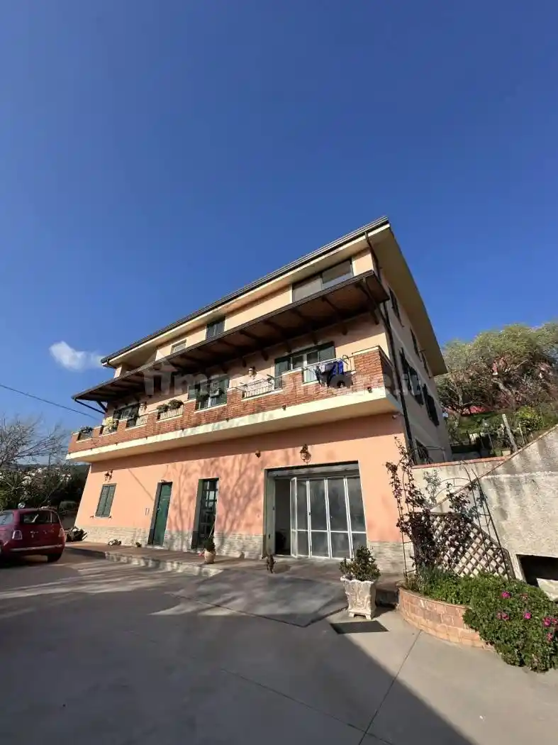 Villa in vendita a Settingiano