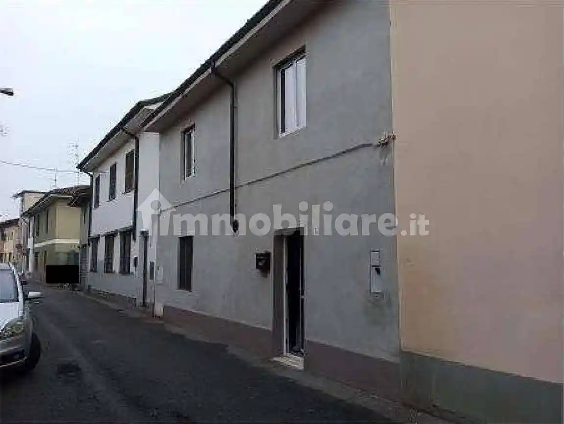 Appartamento in vendita a Corno Giovine