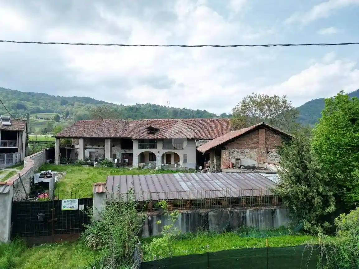 Casa indipendente in vendita a Busca