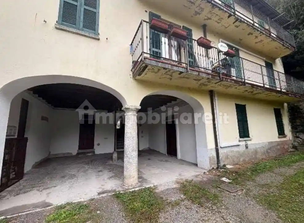 Appartamento in vendita a Asso