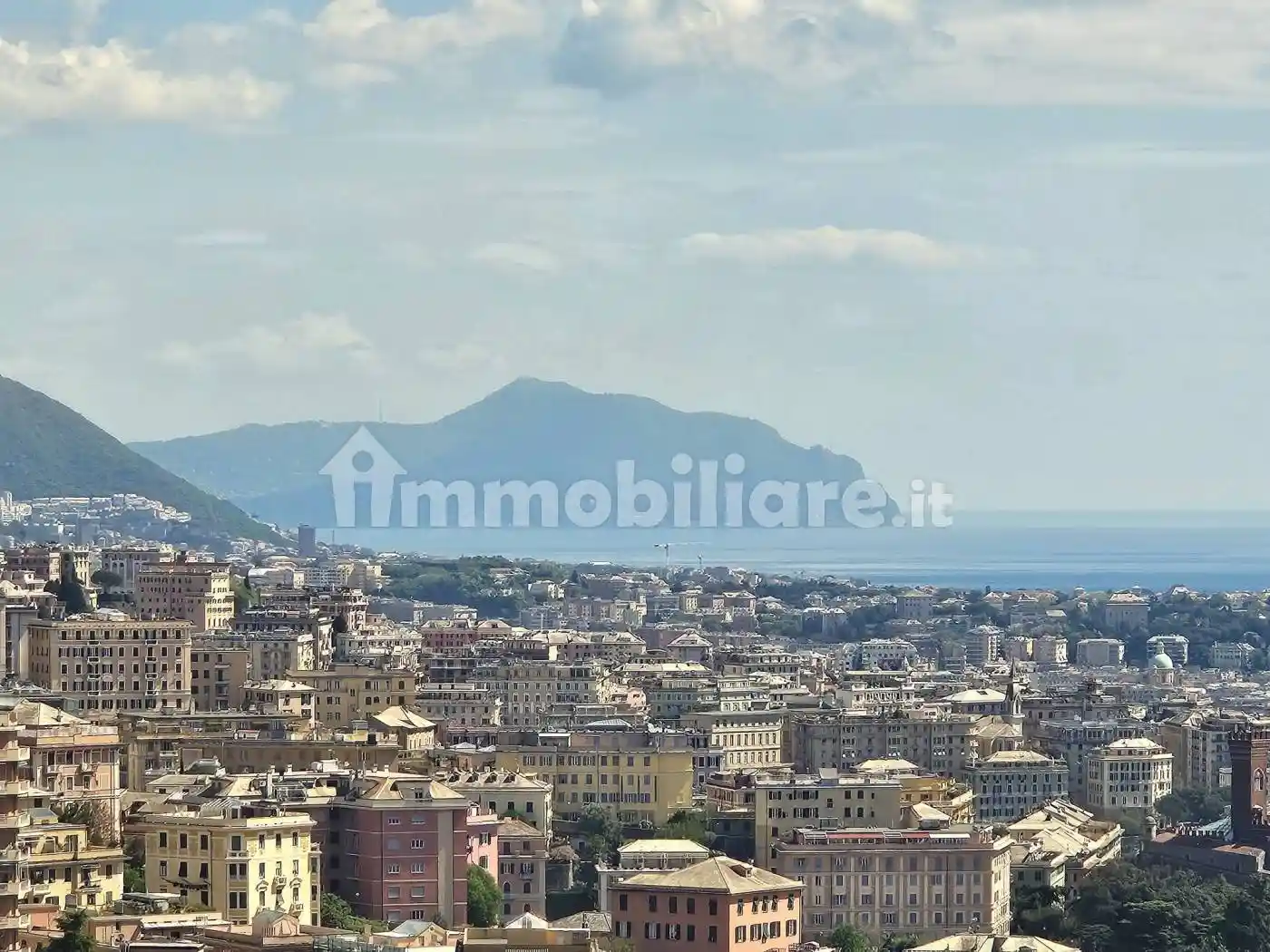 Appartamento in vendita a Genova