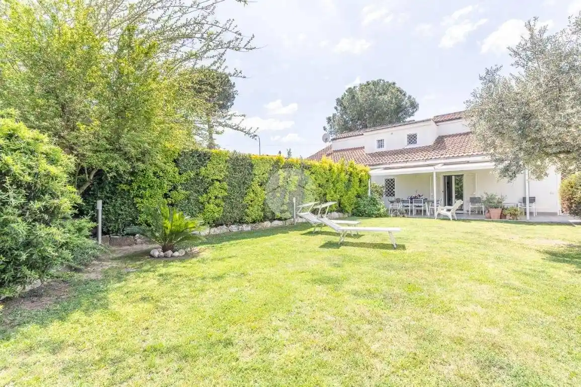 Villa in vendita a Guidonia Montecelio