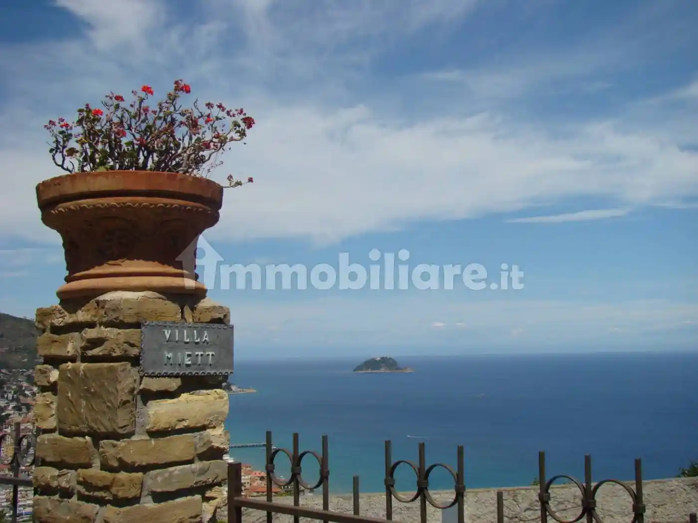 Villa in vendita a Alassio