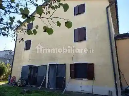 Casa indipendente in vendita a Mirandola