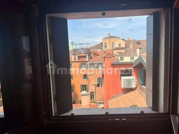 Appartamento in vendita a Venezia