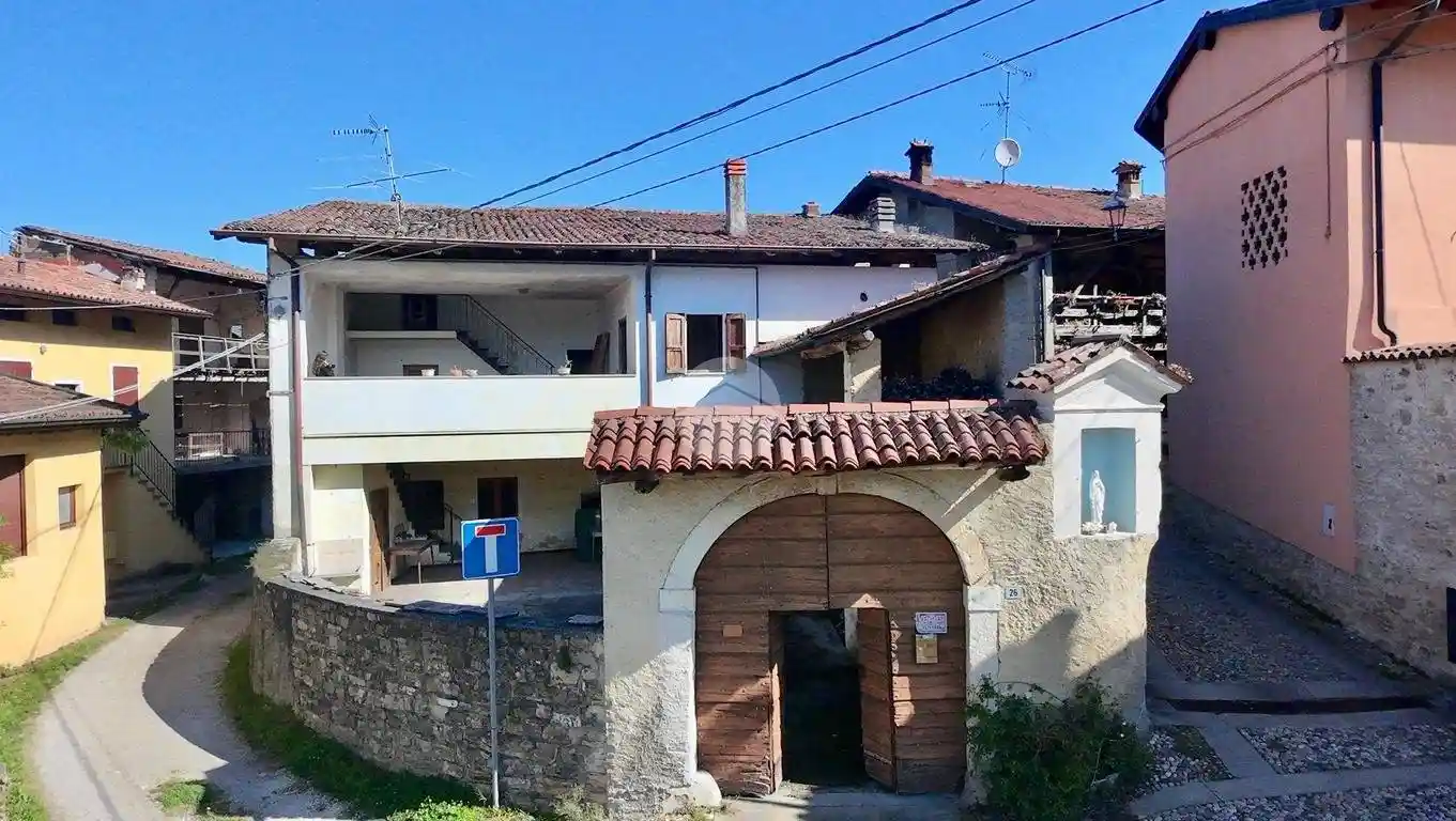 Rustico - Casale in vendita a Ome