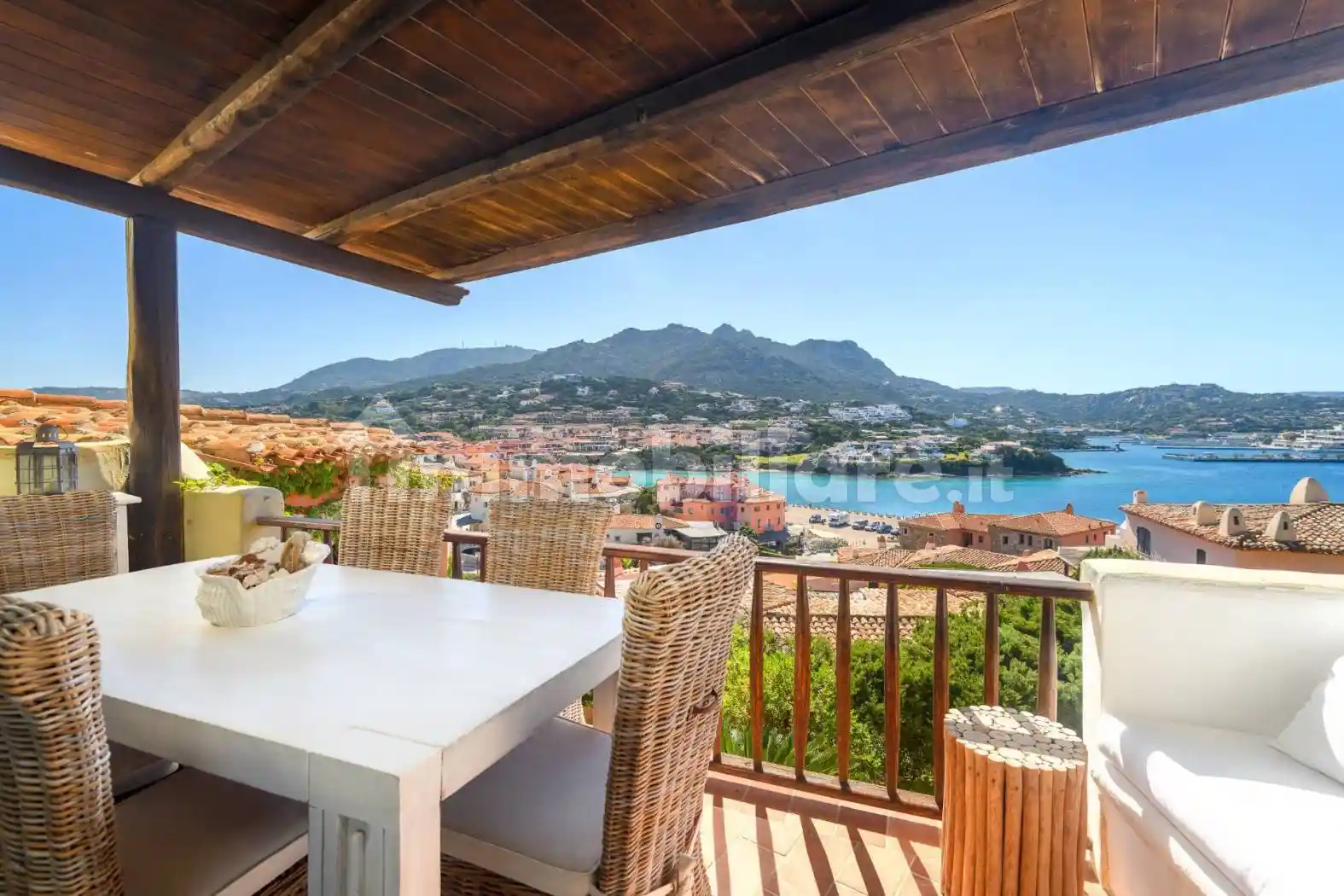 Appartamento in vendita a Arzachena