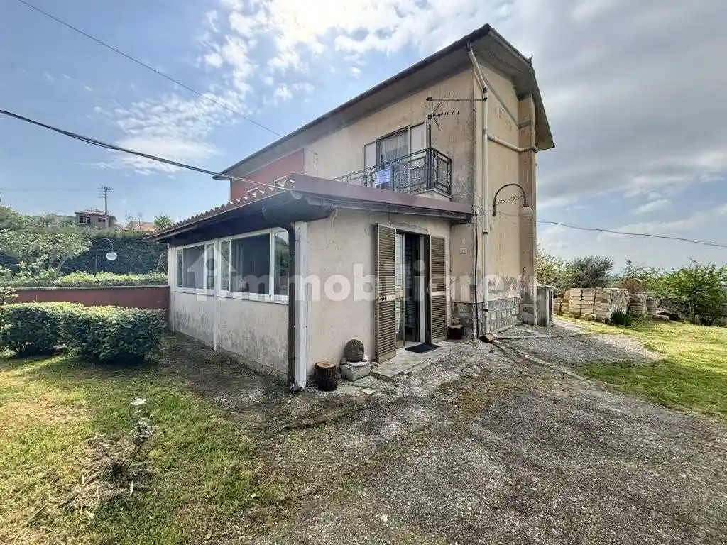 Casa indipendente in vendita a Villanova del Battista
