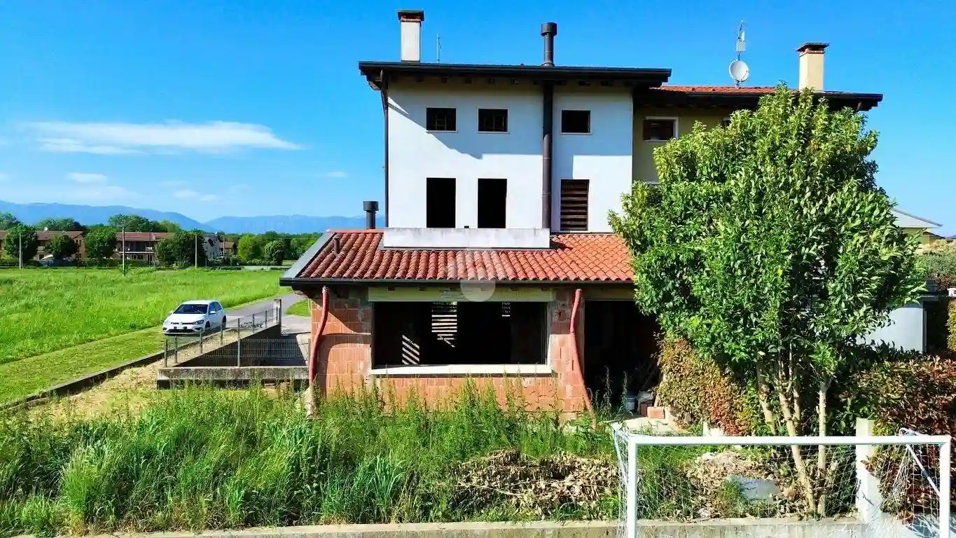 Villa - foto 2