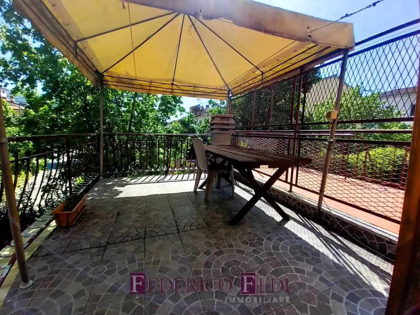 Casa indipendente in vendita a Prato