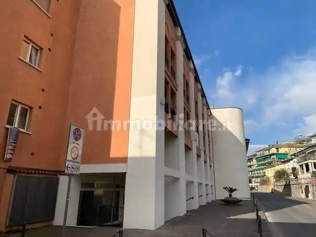 Appartamento in vendita a Salò