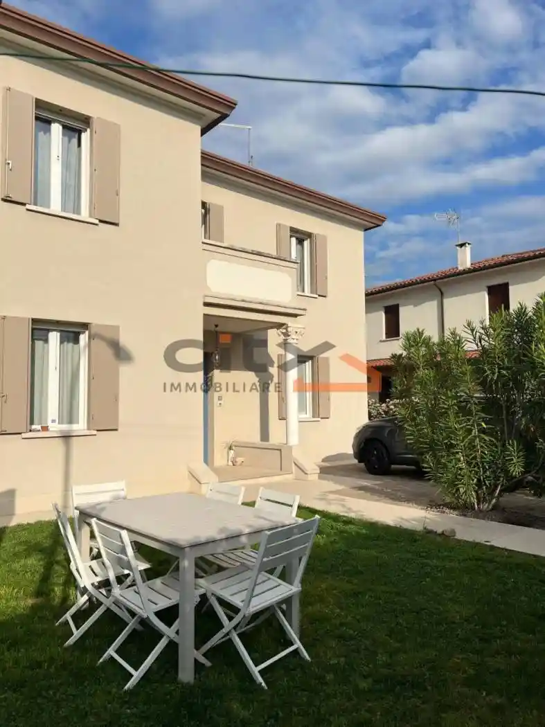 Casa indipendente in vendita a Bassano del Grappa