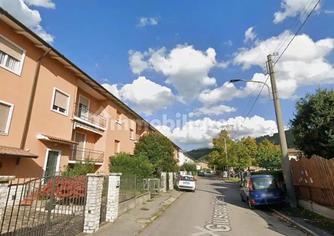 Appartamento in vendita a Brescia