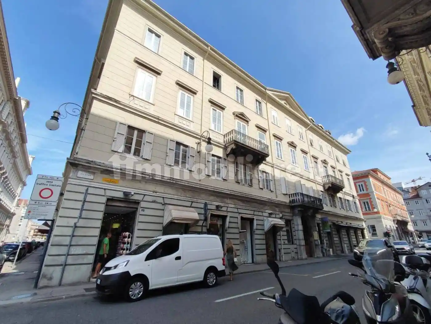 Appartamento in vendita a Trieste