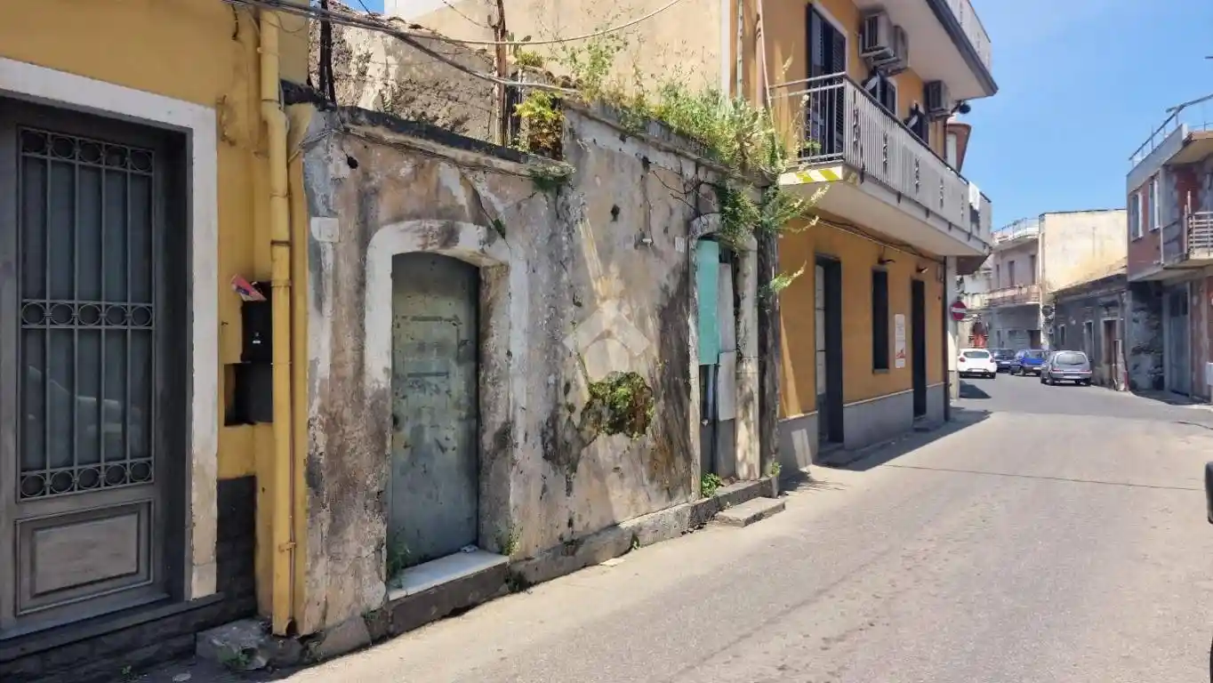 Casa indipendente in vendita a Aci Sant'Antonio